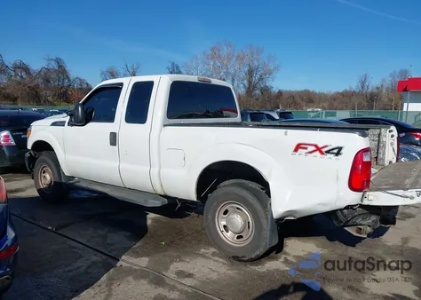 2013 Ford F-250 Xl z USA, uszkodzony, nr VIN 1FT7X2B65DEB20649